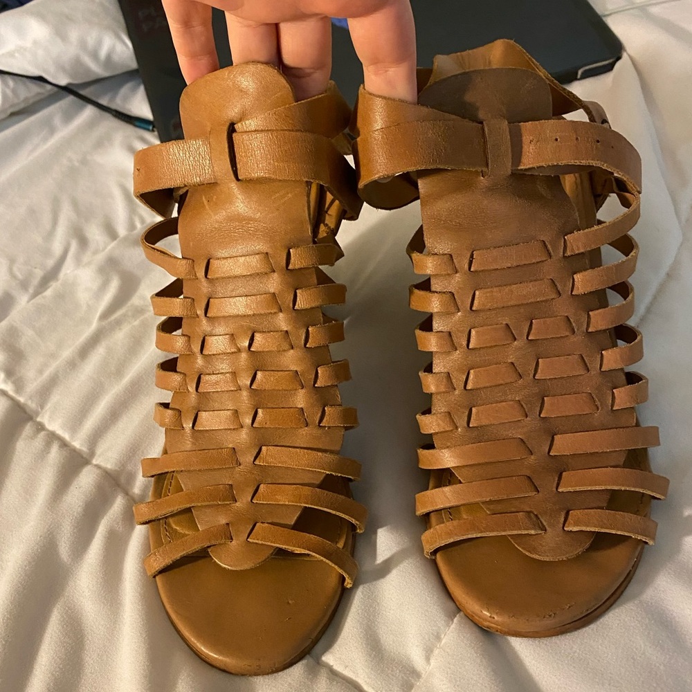 Steve Madden heeled sandals - brown size 7.5
